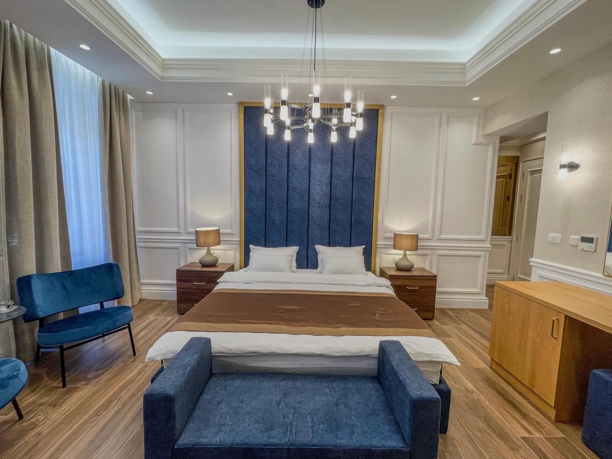 Hive Luxury Suites By Mn Property Kotor Exterior photo